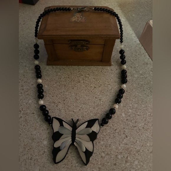 Black and White Enamel Butterfly - Picture 5 of 6